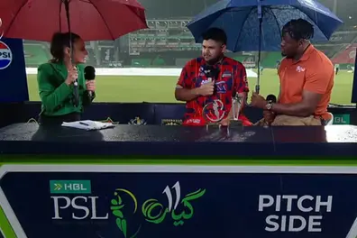 Rain interrupts post-match presentation in PSL, triggers comedy of errors | WATCH