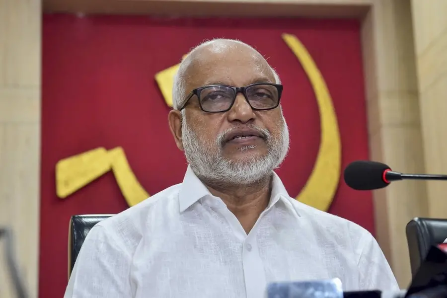 SDPI വോട്ട് സ്വീകരിക്കൽ: വോട്ടുചെയ്യാൻ വരുന്നവരുടെ സ്വഭാവസർട്ടിഫിക്കറ്റ് നോക്കാനാകില്ല- എം.എ. ബേബി
