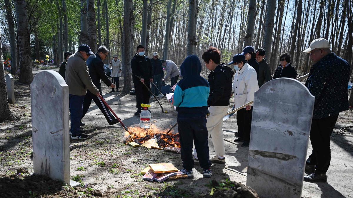 Why China is banning people from keeping ashes at home