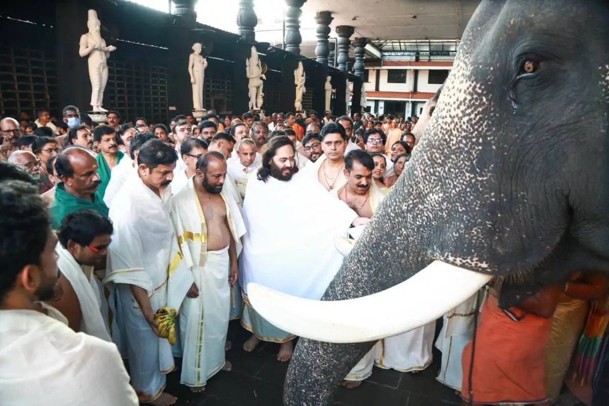 അനന്ത് അംബാനി ഗുരുവായൂർ ക്ഷേത്രവും സന്ദർച്ചപ്പോള്