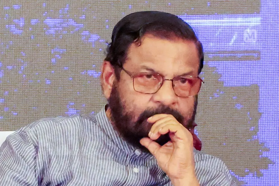 Kadakampally-Surendran