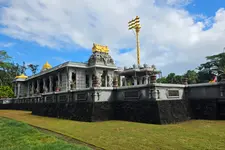 ജുറാസിക് പാർക്കിന്റെ ലൊക്കേഷനിലുണ്ട് ശിവക്ഷേത്രവും രുദ്രാക്ഷവനവും