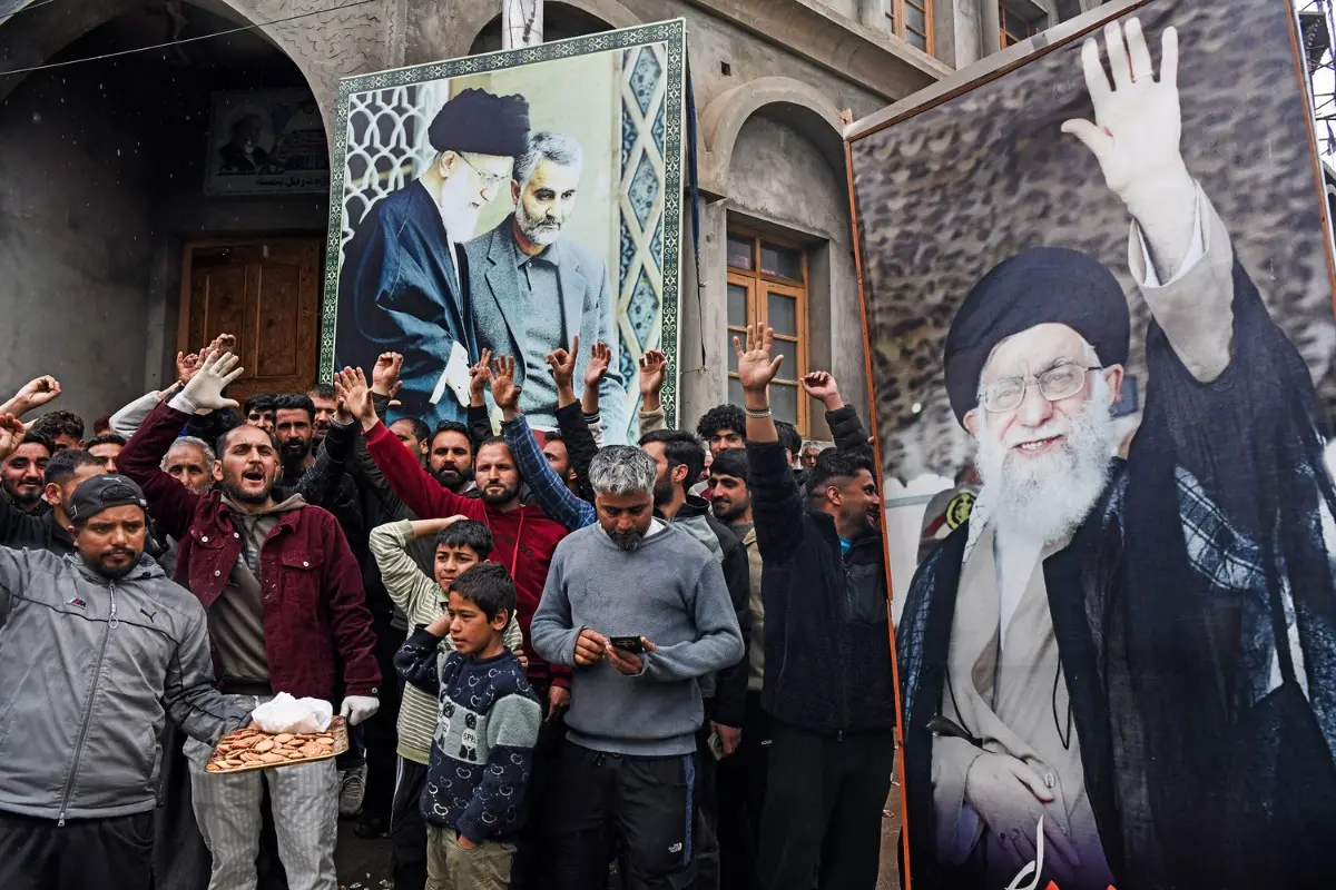 Shia Muslims celebrate after the announcement of a two-week ceasefire by the US and Iran | Photo: ANI