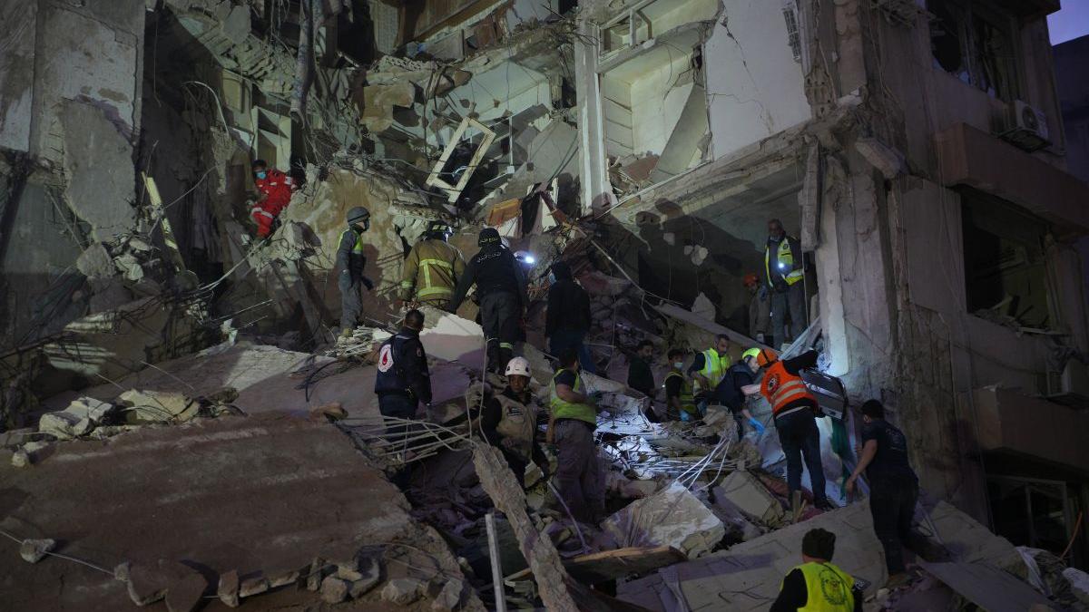 Iran shuts Hormuz Strait after Israel’s largest Lebanon strikes kill 89