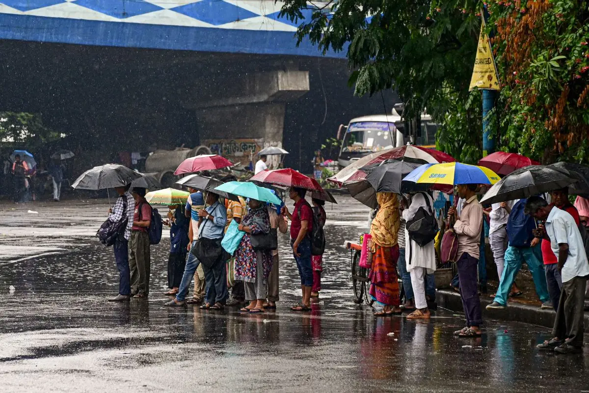 Rain and Thunderstorms Likely Across West Bengal Till May 4: IMD