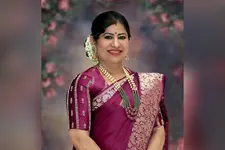 5863 കോടി രൂപയുടെ ആസ്തിയുമായി തമിഴ്‌നാട്ടിലെ സമ്പന്നയായ സ്ഥാനാർഥി; ലോട്ടറി രാജാവിന്റെ ഭാര്യ