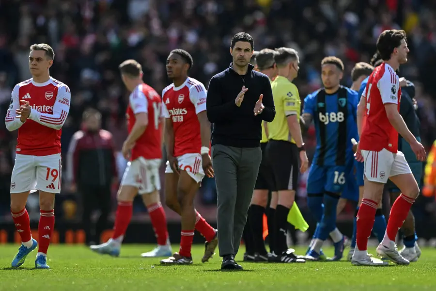 Mikel Arteta claps at the end of the English Premier League football match between Arsenal and Bournemouth
