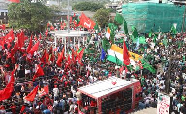 പേരാവൂരിലും 80% പിന്നിട്ടു,കണ്ണൂരിൽ അന്തിമ പോളിങ് ശതമാനം 80.2; പയ്യന്നൂരിൽ 4 ബൂത്തുകളിൽ 95% പോളിങ്