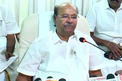 PMK founder Dr Ramadoss faints at poll rally in Salem; hospitalised