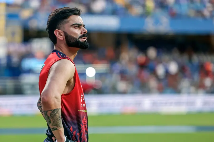 MI के खिलाफ चोटिल हुए Virat Kohli, कितने मैच मिस करेंगे? कप्तान रजत पाटीदार ने दिया अपडेट 2 Virat Kohli Ankle Injury Update: RCB vs MI Fitness Scares | Mathrubhumi English