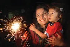 വിഷുവാണ്; പടക്കം പൊട്ടിക്കുന്നതിന് മുൻപ് ഇക്കാര്യങ്ങൾ ഓർക്കണേ