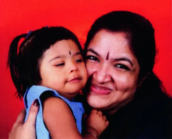 KS Chithra with daughter | Photo: Mathrubhumi