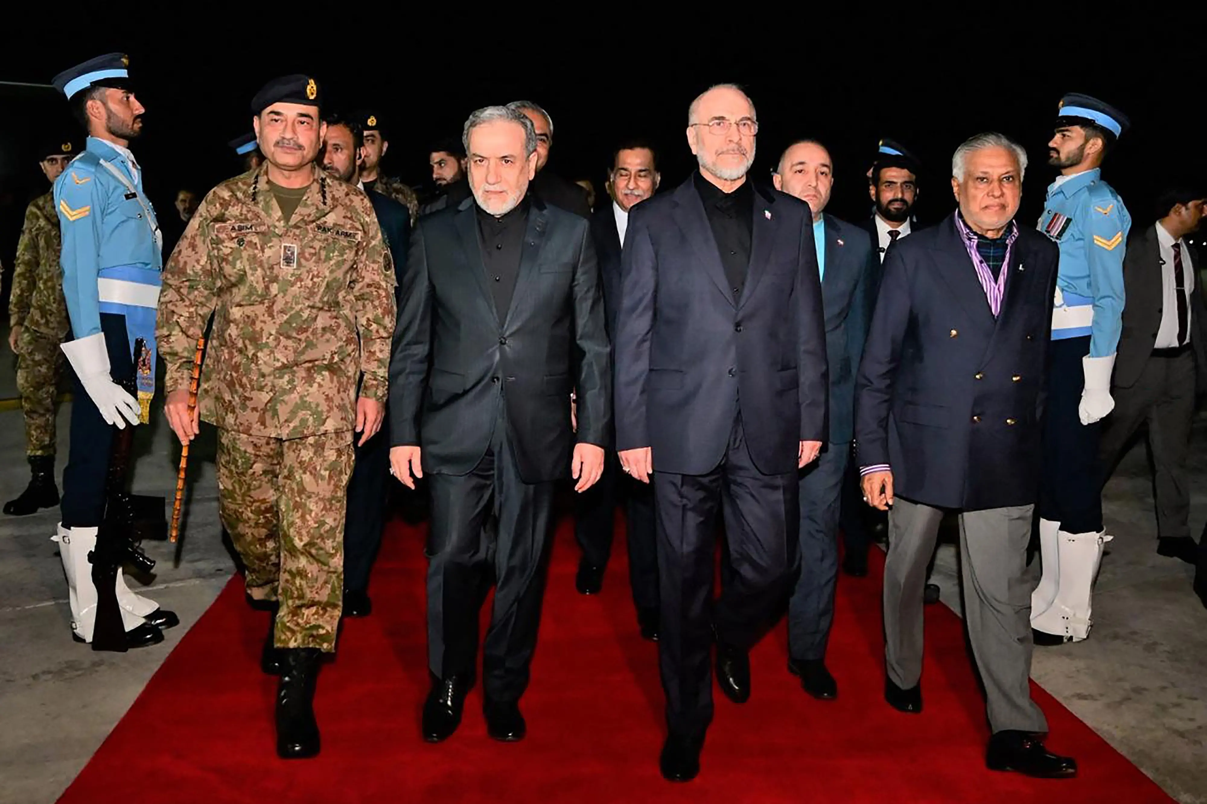 Pakistan's Army Chief Syed Asim Munir, Iran's Foreign Minister Abbas Araghchi, Iran's Parliament Speaker Mohammad Bagher Ghalibaf and Pakistan Foreign Minister Ishaq Dar | Photo: AFP