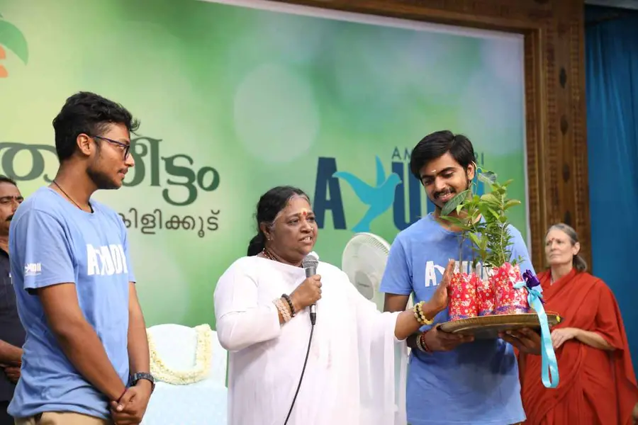 Vishu Thaineettam