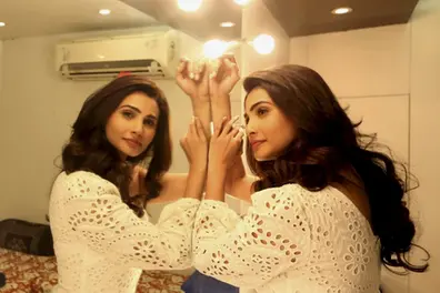 Actress Daisy Shah talks ‘bad touch’ experience, says ‘never meet anyone alone’