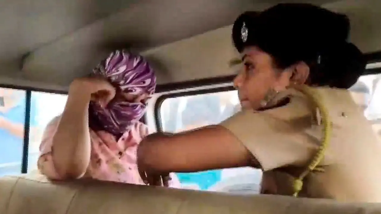 പ്രതികളിലൊരാൾ പോലീസ് കസ്റ്റഡിയിൽ | Photo: PTI