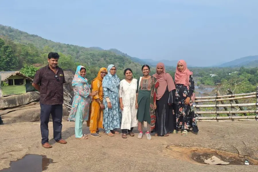 pang accident teachers valparai