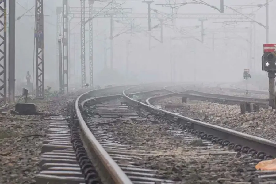 Mumbai local train coach derails near Dombivli in Thane; suburban services disrupted