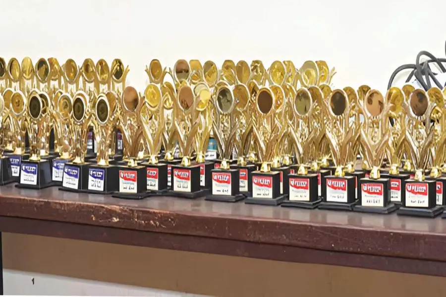 ഒരിടവേളയ്ക്കുശേഷം പാങ്ങ് സ്കൂളിലെ സ്റ്റാഫ് മുറി തുറന്നു, നൊമ്പരക്കാഴ്ചയായി ആ ട്രോഫികൾ