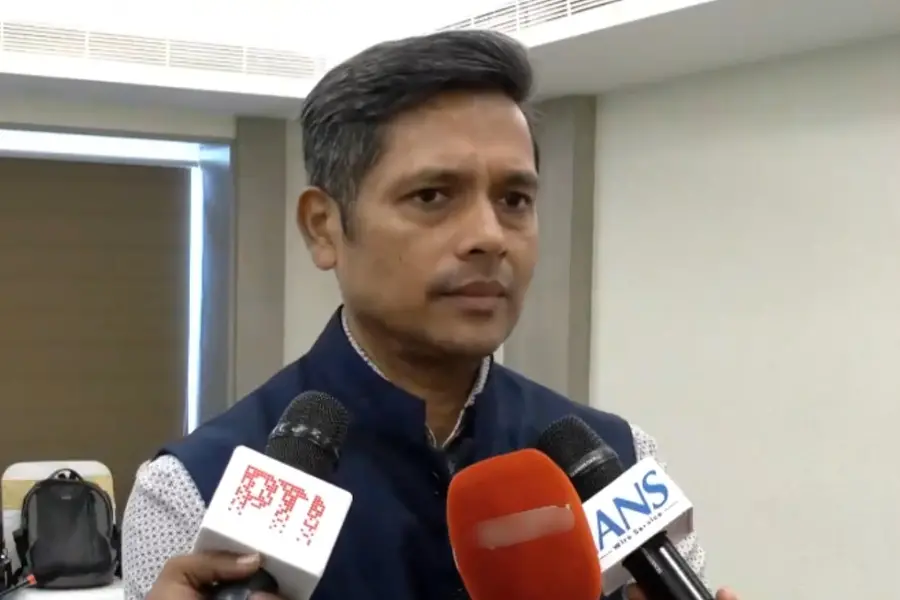 Dr. Rathan U Kelkar