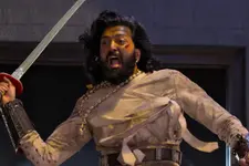 ഛത്രപതി ശിവാജിയാവാൻ റിതേഷ് ദേശ്മുഖ് അനിയോജ്യനാണോ? റെഡ്ഡിറ്റിൽ ചർച്ച നീളുന്നു