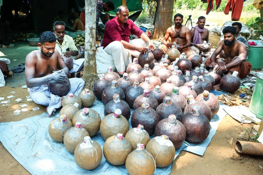 പരിസ്ഥിതിസൗഹൃദ ബദലുകൾ വേണം; കോൾഡ് സ്പാർക്ക് സംവിധാനം പരമ്പരാഗത വെടിക്കെട്ടിനേക്കാൾ മികച്ചത്