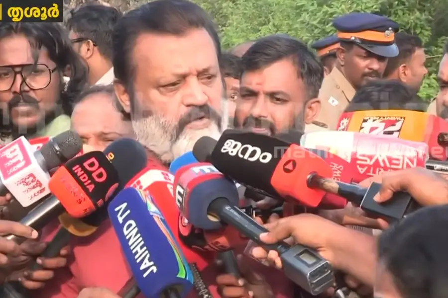 ‘പൂരത്തിന്റെ കാര്യം എല്ലാവരുമായി ചർച്ചചെയ്ത് തീരുമാനിക്കും’; സ്ഫോടനസ്ഥലം സന്ദർശിച്ച് സുരേഷ് ഗോപി