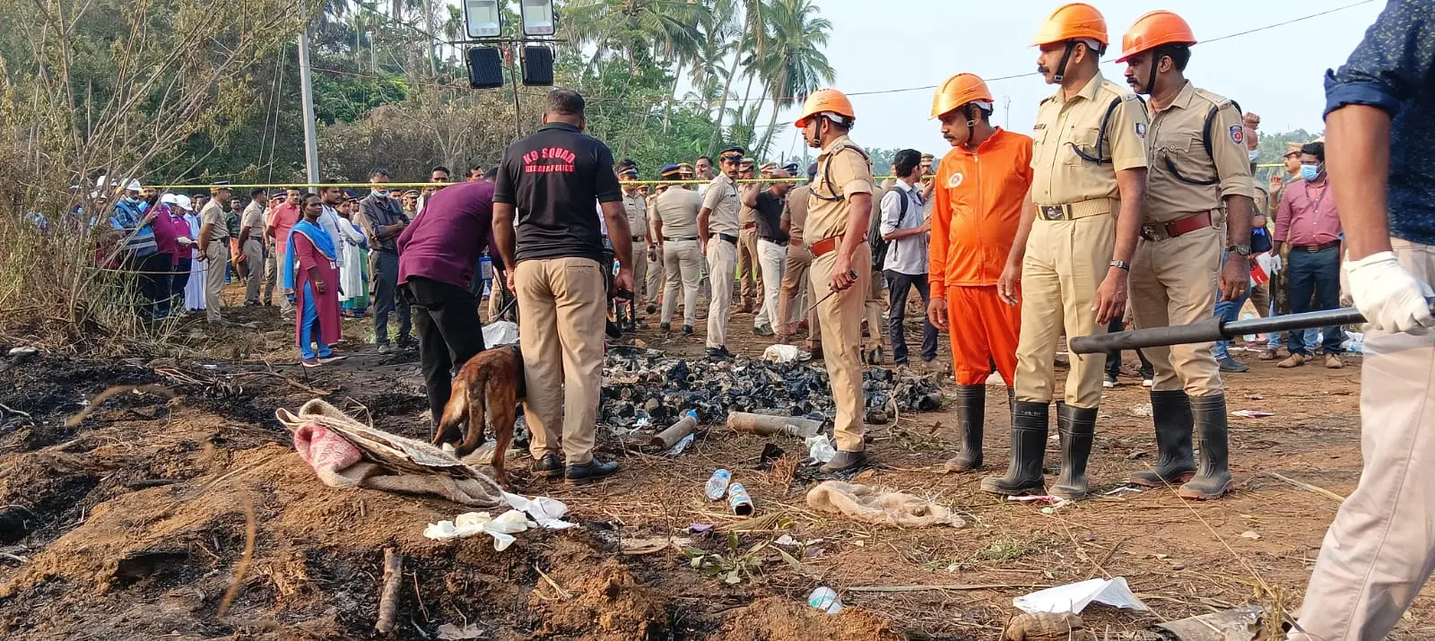 കെഡാവർ നായകളെ ഉപയോഗിച്ചുള്ള തിരച്ചിൽ | Photo: ജെ. ഫിലിപ്