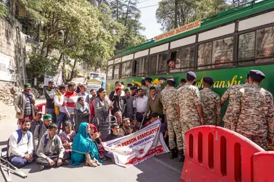 Shirtless protesters block Shimla road as visually impaired stir crosses 918 days