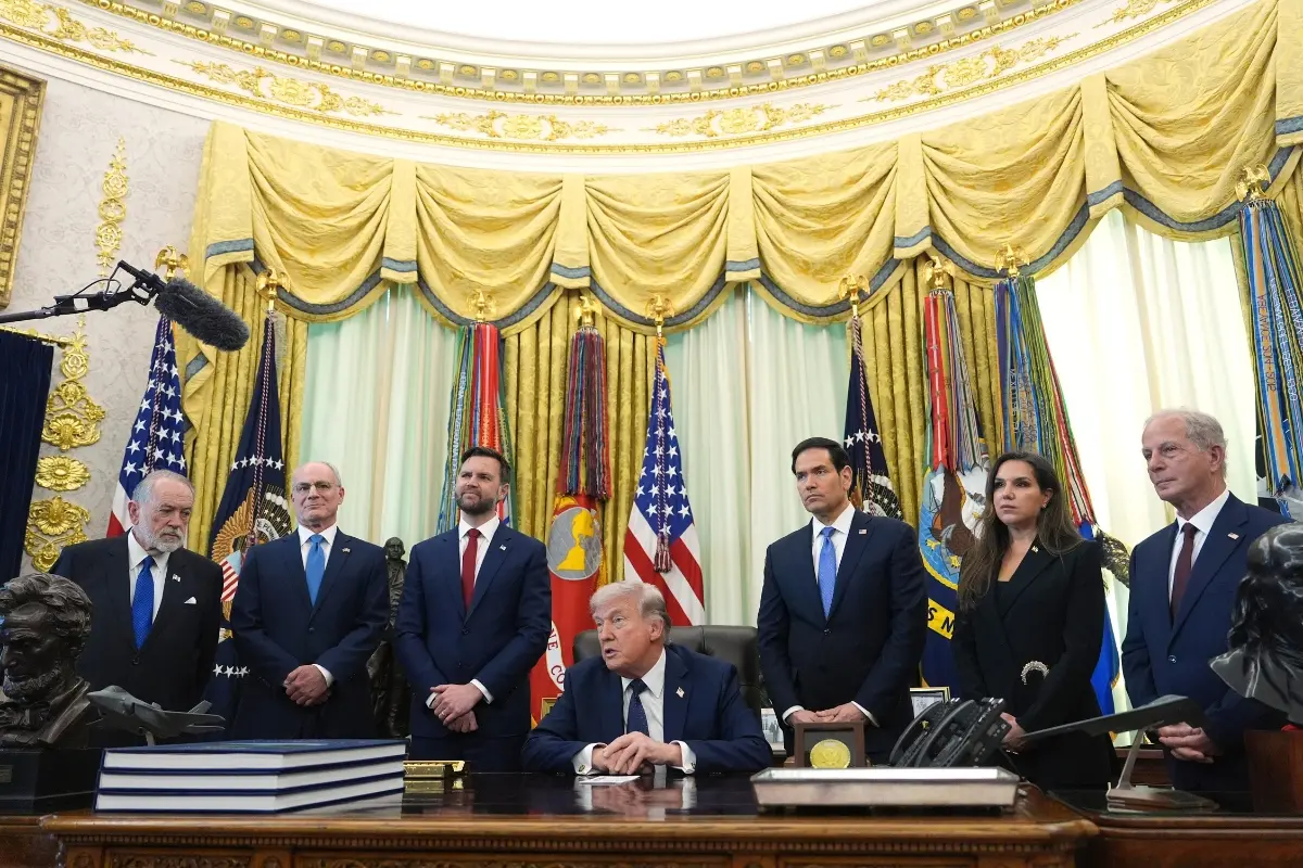 From left, U.S. Ambassador to Israel Mike Huckabee, Israeli Ambassador to the U.S. Yechiel Leiter, Vice President JD Vance, Secretary of State Marco Rubio, Lebanese Ambassador to the U.S. Nada Hamadeh Moawad, U.S. Ambassador to Lebanon Michel Issa, listen to President Donald Trump speak in the Oval Office at the White House. | Photo: AP
