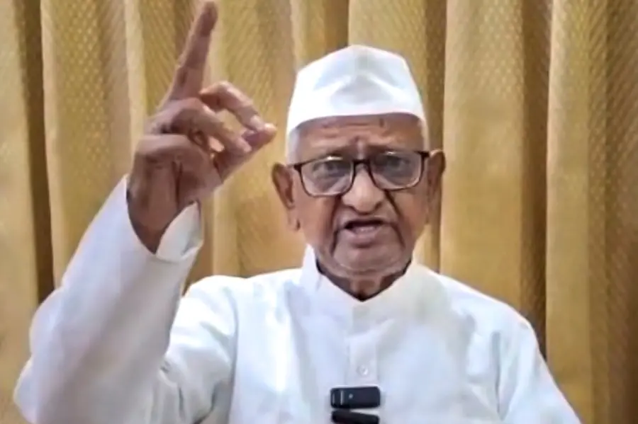 'ഇത് അവരുടെ തന്നെ പിഴവാണ്'; എഎപിയിലെ പിളർപ്പിൽ പാർട്ടിയെ പഴിച്ച് അണ്ണാ ഹസാരെ