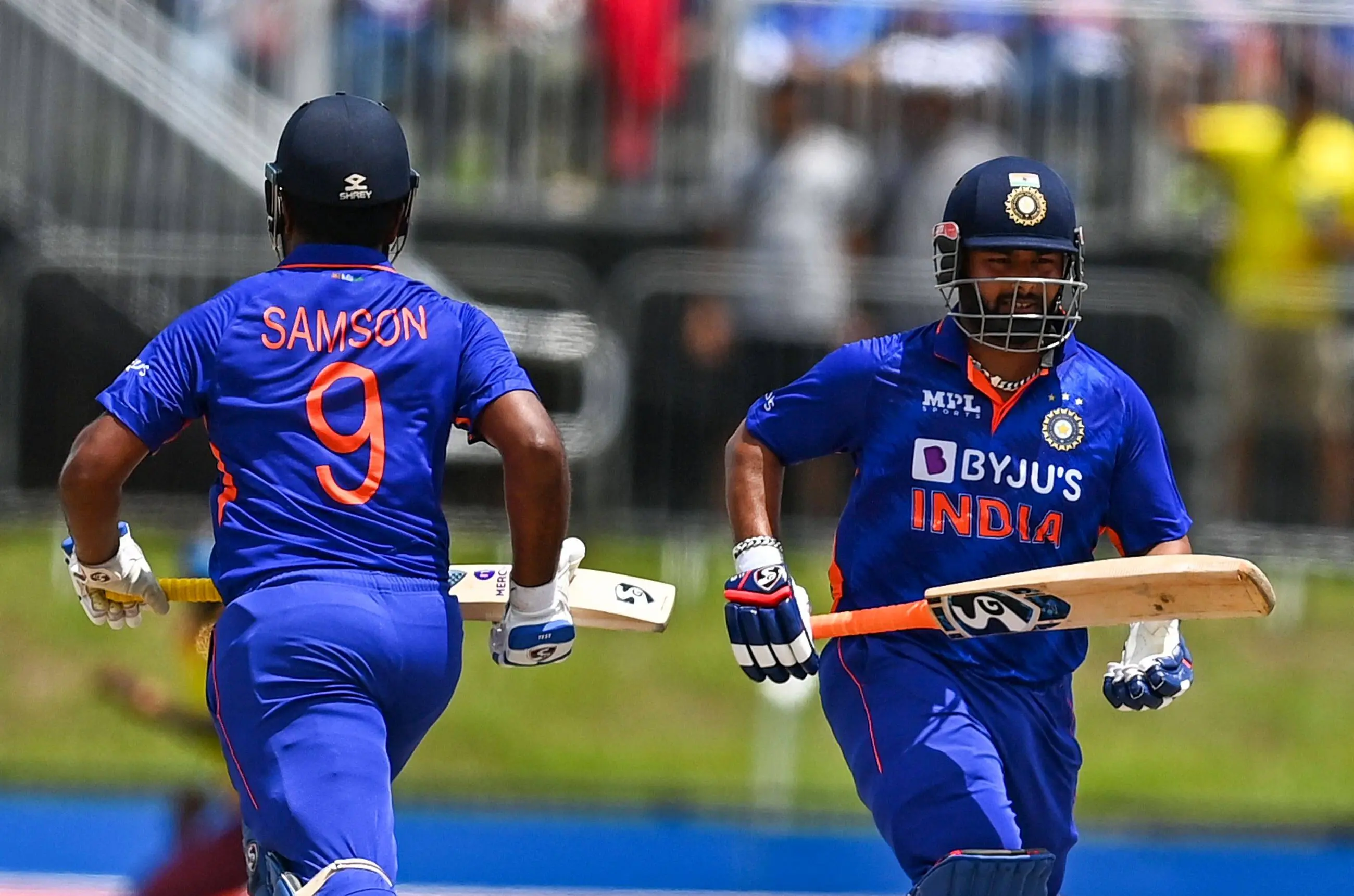 rishabh pant and sanju samson | Photo: CHANDAN KHANNA / AFP