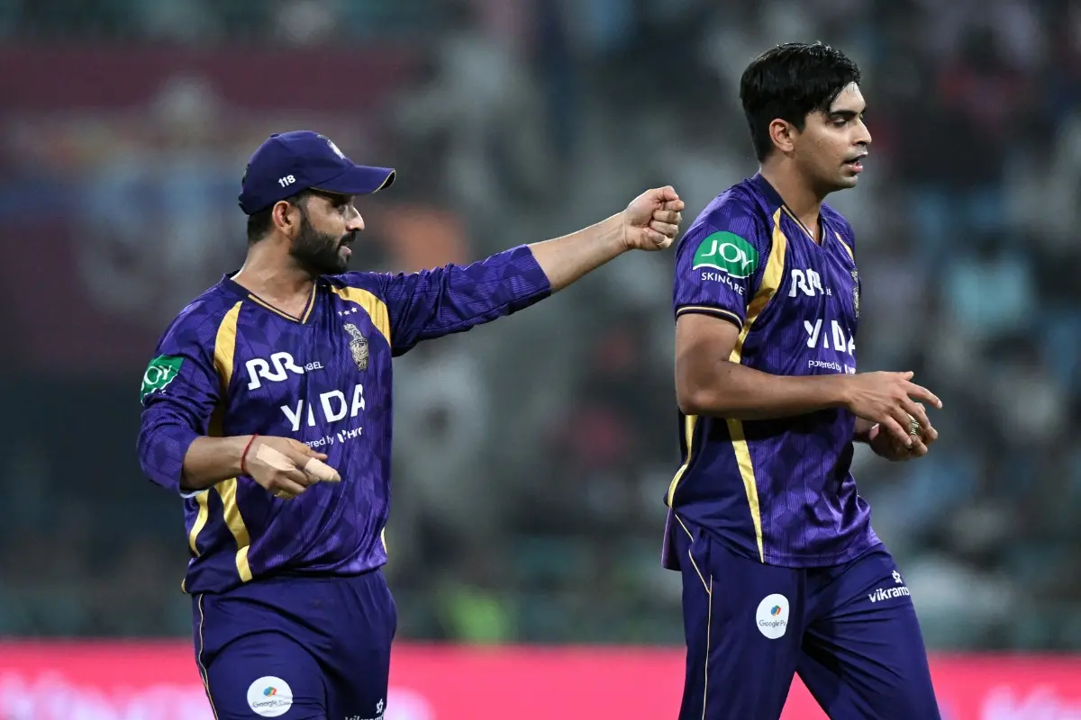 Kolkata Knight Riders' skipper Ajinkya Rahane speaks with teammate Kartik Tyagi | Photo: ANI