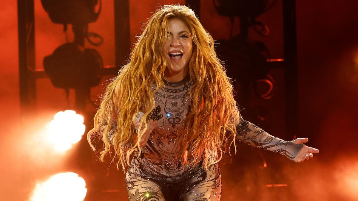 Shakira global tour: Worker crushed to death while preparing Brazil show