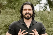 'നീ ചുമ്മാ കൊഞ്ചല്ലേ, മരണംവരെ ഞാനുണ്ടാകും, പണം ഒരുമിച്ച് തന്നാൽ മതി'; ഷിയാസിന്റെ സന്ദേശങ്ങൾ പുറത്ത്