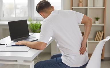 മണിക്കൂറുകളോളമുള്ള ഇരിപ്പ് ഹൃദയത്തിനും പണിതരും, ഈ സിംപിൾ വ്യായാമത്തിലൂടെ പരിഹാരം കാണാം