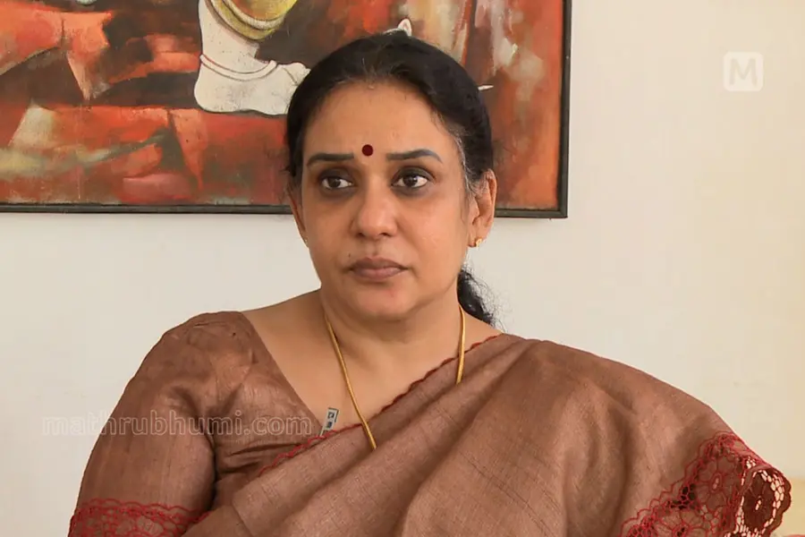 Maala Parvathi Supports Hartal Over Dalit Student Nitin Raj's Death