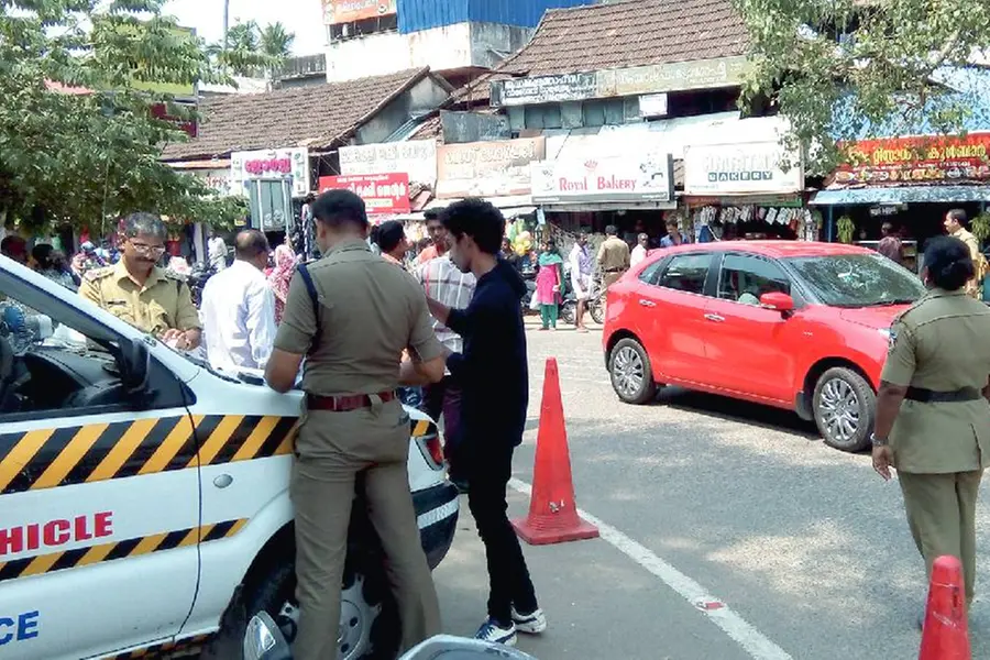 MVD ഓഫർ; ഗതാഗത നിയമലംഘനത്തിന് പകുതി പിഴയടച്ച് തടിയൂരിയത് ആയിരങ്ങൾ, ഖജനാവിലെത്തിയത് ലക്ഷങ്ങളും