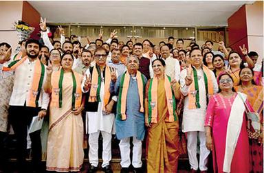 ബച്ചുകടു, സീഷാൻസിദ്ദിഖി ഉൾപ്പെടെ ഒൻപത് പേർ വിജയികൾ