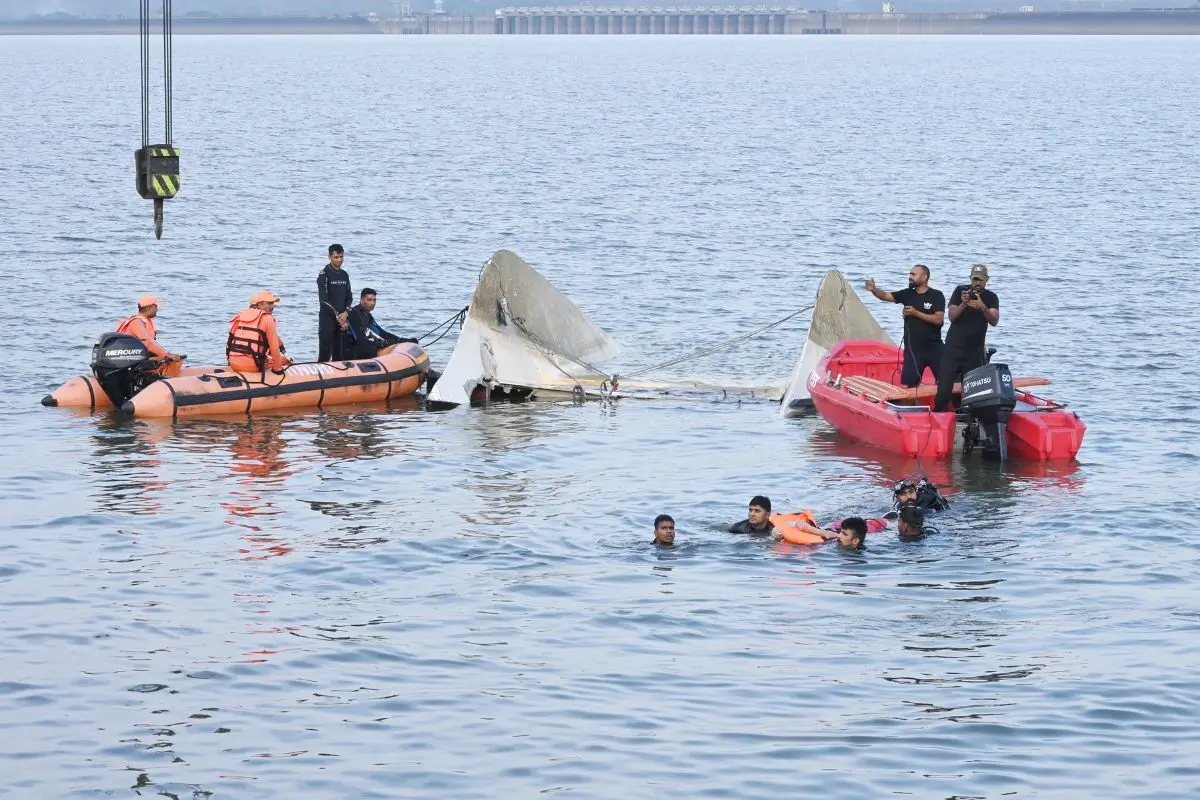 Rescue operation underway after a cruise boat with 29 passengers and two crew members onboard overturned in the Bargi Dam due to a sudden storm, in Jabalpur district, Madhya Pradesh, Friday, May 1, 2026 (Photo: PTI)