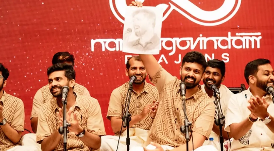 നന്ദഗോവിന്ദം ഭജന പാടുന്നു. Photo Courtesy: nandagovindambhajans