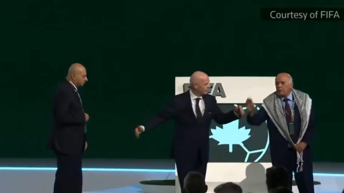 Palestine’s Rajoub snubbed Israel handshake at FIFA Congress despite Infantino’s ‘forced’ peace bid