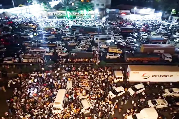 3 വയസ്സുകാരിയെ ബലാത്സംഗംചെയ്ത് കൊന്നസംഭവം: മൃതദേഹവുമായി പ്രതിഷേധം; 4 മണിക്കൂർ ദേശീയപാത തടസ്സപ്പെട്ടു