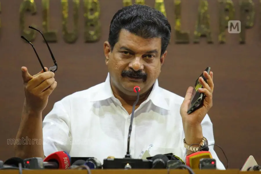 പിണറായി തോറ്റാലും അത്ഭുതപ്പെടാനില്ല; യുഡിഎഫ് 100 കടക്കുമെന്ന് പി.വി. അൻവർ