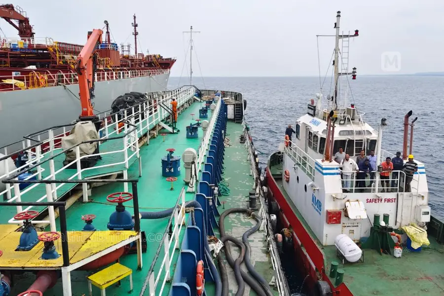 Ship-to-Ship Fueling Operation