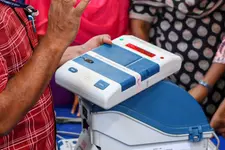 വോട്ടിങ് മെഷിനിൽ 99% ചാർജ്; കോഴിക്കോട് സൗത്തിൽ സംശയം ഉന്നയിച്ച് യുഡിഎഫ് കൗണ്ടിങ് ഏജന്റ്