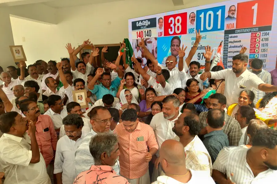 കേരളത്തിൽ ഇടതുകോട്ടകൾ തകരുന്നു; 100 തൊട്ട് യുഡിഎഫ്; ബംഗാളിൽ ബിജെപി, തമിഴ്‌നാട്ടിൽ ടിവികെ