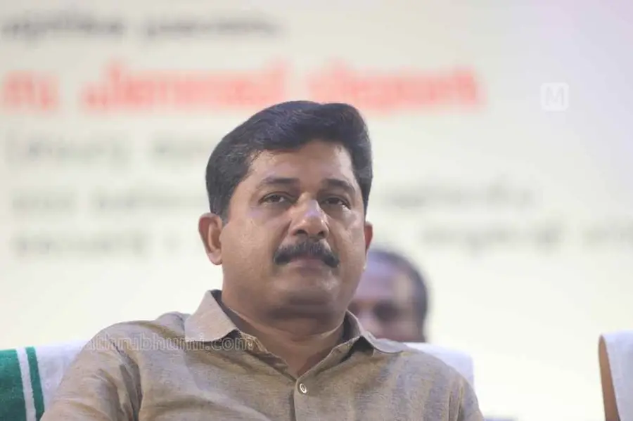ഉദാസീനവും അരാഷ്ട്രീയവുമായ ചിന്ത വോട്ടർമാരെ സ്വാധീനിച്ചു, എൽഡിഎഫിന്റേത് അനർഹമായ പരാജയം- എം. സ്വരാജ്