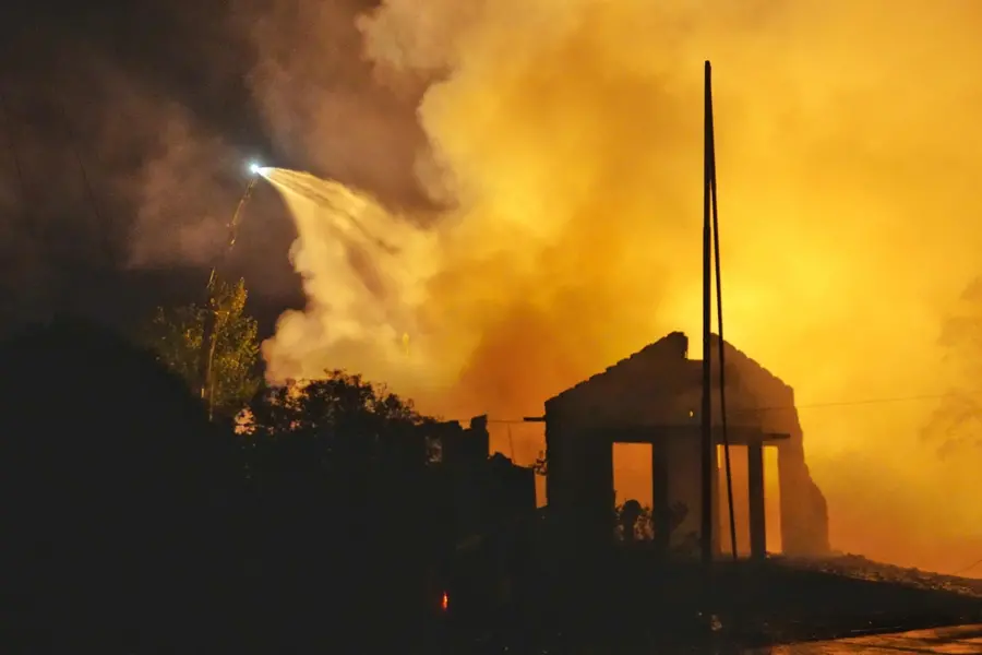 21 killed, 61 injured in massive explosion at fireworks factory in China