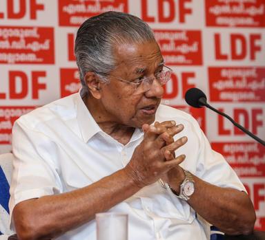 സിഎംഒ മീഡിയ ഇനി ഒപ്പോസിഷൻ മീഡിയ; മുഖ്യമന്ത്രിയുടെ വാട്സാപ്പ് ഗ്രൂപ്പിന്റെ പേര് മാറ്റി